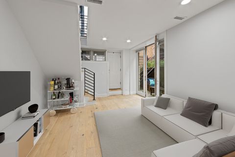 Tiny photo for 1540 N CLAREMONT Avenue #1W, Chicago, IL 60622 (MLS # 12427690)