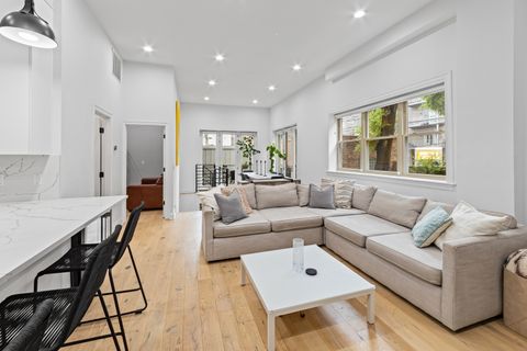 Tiny photo for 1540 N CLAREMONT Avenue #1W, Chicago, IL 60622 (MLS # 12427690)