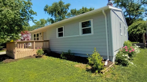 Tiny photo for 1307 Glenwood Road, Bloomington, IL 61704 (MLS # 12709301)