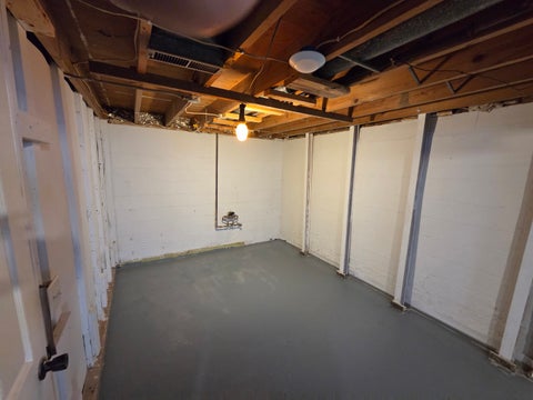 Tiny photo for 1307 Glenwood Road, Bloomington, IL 61704 (MLS # 12709301)