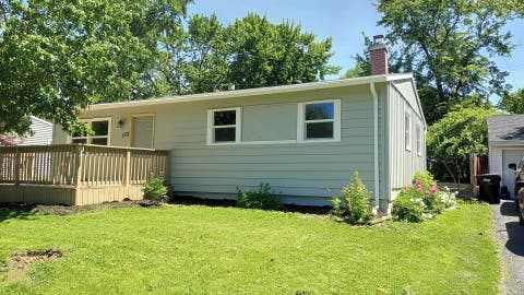 Photo of 1307 Glenwood Road, Bloomington, IL 61704 (MLS # 12709301)