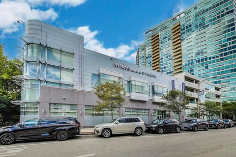 Tiny photo for 1720 Maple Avenue #1360, Evanston, IL 60201 (MLS # 12461311)