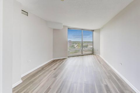 Tiny photo for 1720 Maple Avenue #1360, Evanston, IL 60201 (MLS # 12461311)