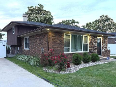 Tiny photo for 11529 S Laramie Avenue, Alsip, IL 60803 (MLS # 12670546)