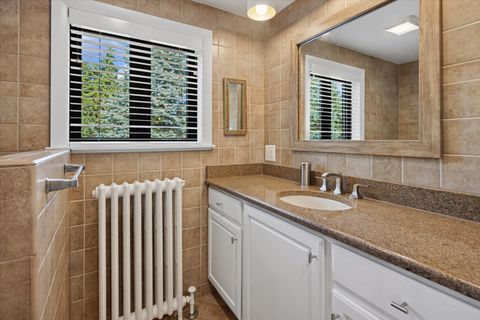 Tiny photo for 6612 N Ramona Avenue, Lincolnwood, IL 60712 (MLS # 12473398)