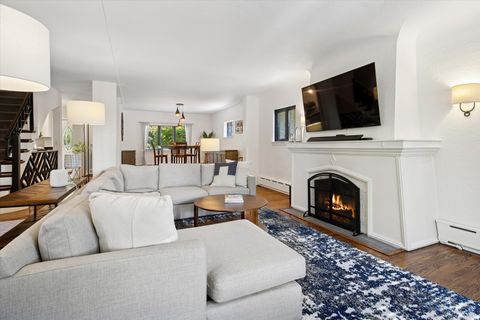 Tiny photo for 6612 N Ramona Avenue, Lincolnwood, IL 60712 (MLS # 12473398)