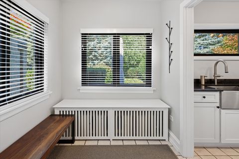 Tiny photo for 6612 N Ramona Avenue, Lincolnwood, IL 60712 (MLS # 12473398)