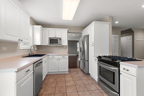 Tiny photo for 20721 S Frankfort Square Road, Frankfort, IL 60423 (MLS # 12475887)