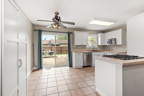 Tiny photo for 20721 S Frankfort Square Road, Frankfort, IL 60423 (MLS # 12475887)