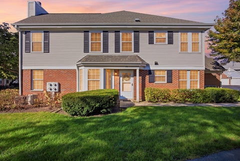 Photo of 60 Winding Run Lane #0, Streamwood, IL 60107 (MLS # 12780309)