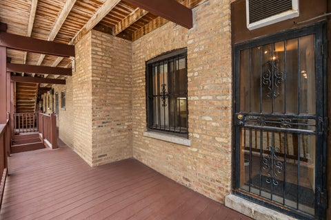 Tiny photo for 810 W Lakeside Place #107, Chicago, IL 60640 (MLS # 12753511)