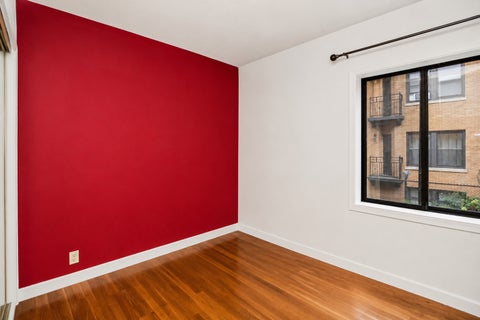 Tiny photo for 810 W Lakeside Place #107, Chicago, IL 60640 (MLS # 12753511)