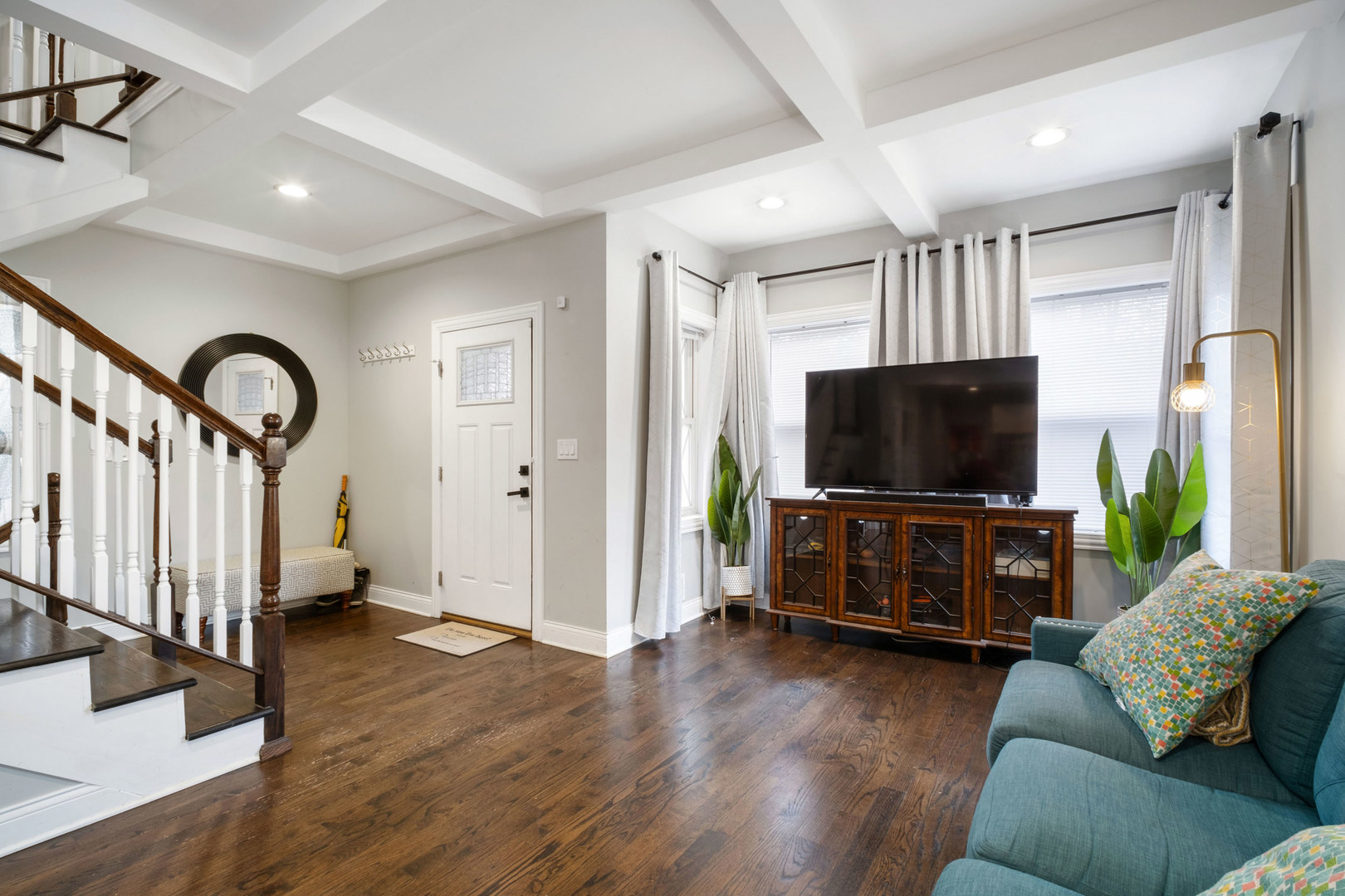 2719 N 74th Court