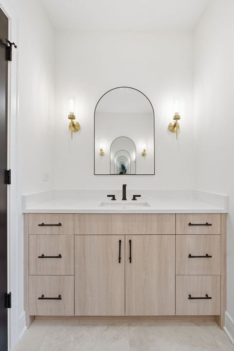 Tiny photo for 1100 Lois Avenue, Park Ridge, IL 60068 (MLS # 12612160)