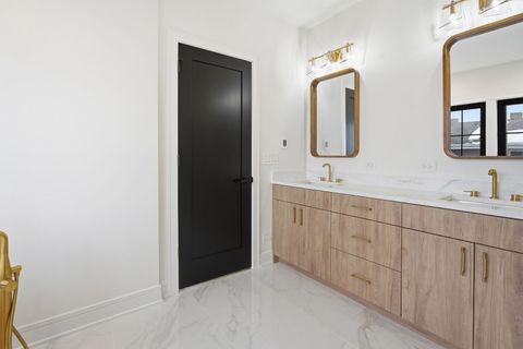 Tiny photo for 1100 Lois Avenue, Park Ridge, IL 60068 (MLS # 12612160)