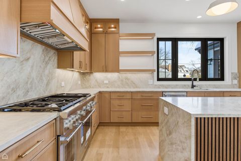 Tiny photo for 1100 Lois Avenue, Park Ridge, IL 60068 (MLS # 12612160)