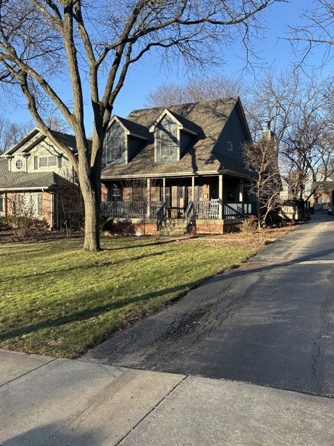 4700 Stonewall Avenue Downers Grove IL 60515