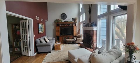 Tiny photo for 4700 Stonewall Avenue, Downers Grove, IL 60515 (MLS # 12588260)