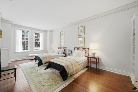 Tiny photo for 232 E Walton Place #3E, Chicago, IL 60611 (MLS # 12559408)