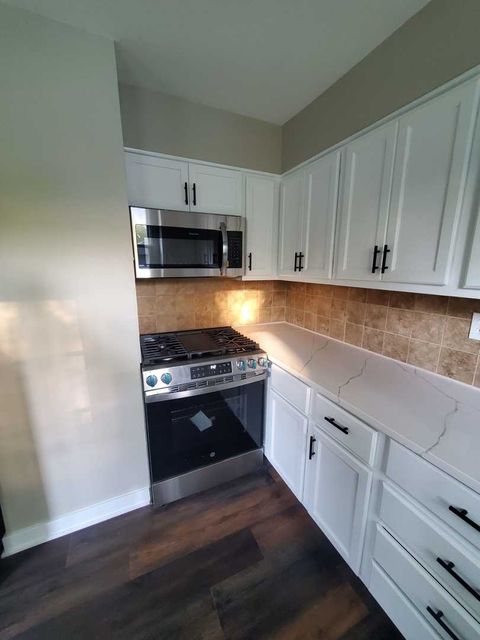 Tiny photo for 1048 Belle Plaine Avenue, Gurnee, IL 60031 (MLS # 12638153)