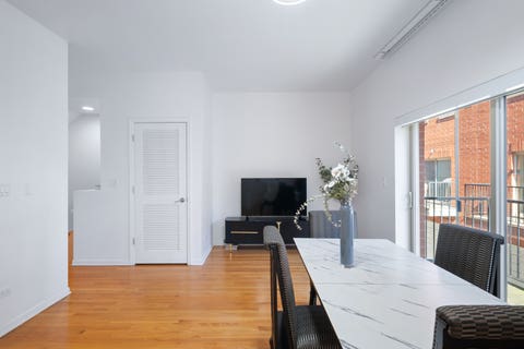 Tiny photo for 338 E 25th Place, Chicago, IL 60616 (MLS # 12685056)