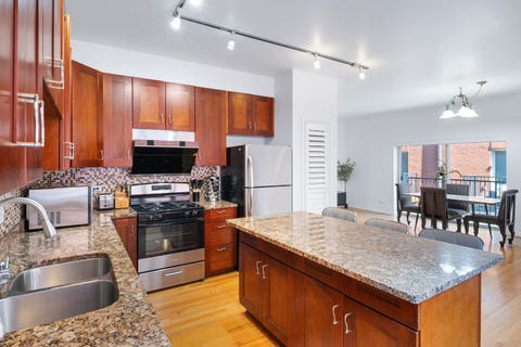 Tiny photo for 338 E 25th Place, Chicago, IL 60616 (MLS # 12685056)