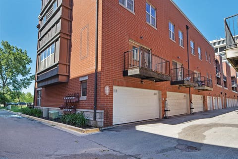 Tiny photo for 338 E 25th Place, Chicago, IL 60616 (MLS # 12685056)