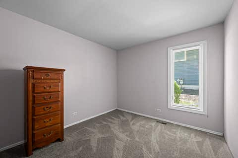 Tiny photo for 190 S Circle Avenue, Bloomingdale, IL 60108 (MLS # 12687065)