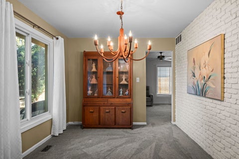 Tiny photo for 190 S Circle Avenue, Bloomingdale, IL 60108 (MLS # 12687065)