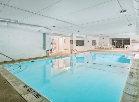 Tiny photo for 1S045 Spring Road #1D, Oakbrook Terrace, IL 60181 (MLS # 12536272)