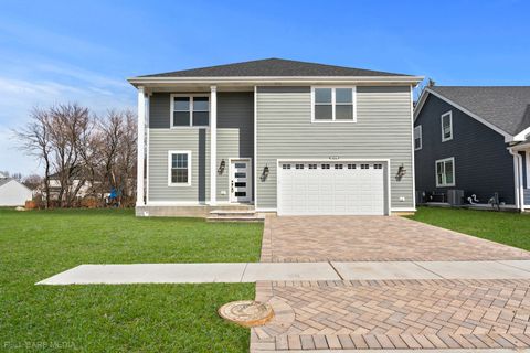 4016 Faith Lane St. Charles IL 60174