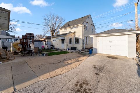 Tiny photo for 719 N 14th Avenue, Melrose Park, IL 60160 (MLS # 12607079)
