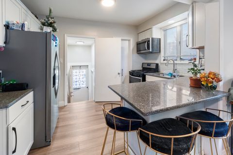 Tiny photo for 719 N 14th Avenue, Melrose Park, IL 60160 (MLS # 12607079)