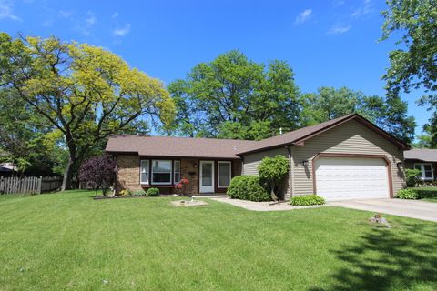 Photo of 206 E Cunningham Drive, Palatine, IL 60067 (MLS # 12654279)