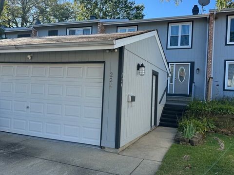 224 OAKWOOD Lane Bloomingdale IL 60108