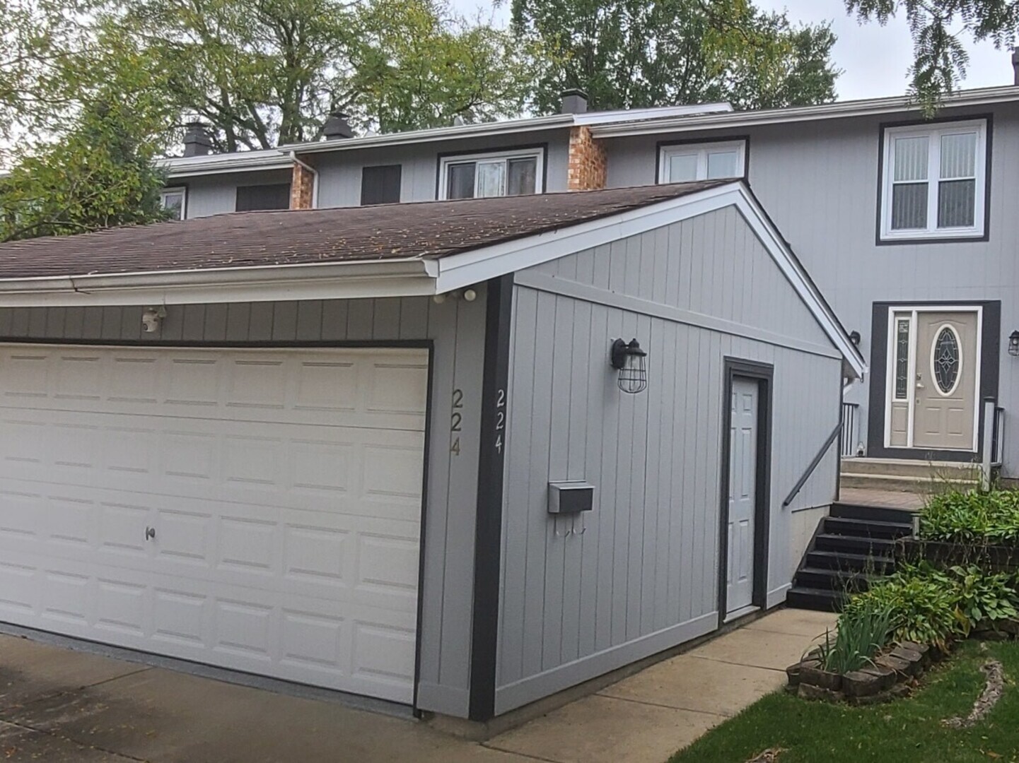 224 OAKWOOD Lane