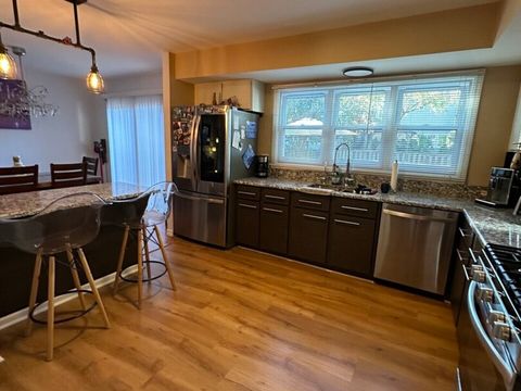 Tiny photo for 224 OAKWOOD Lane, Bloomingdale, IL 60108 (MLS # 12500832)