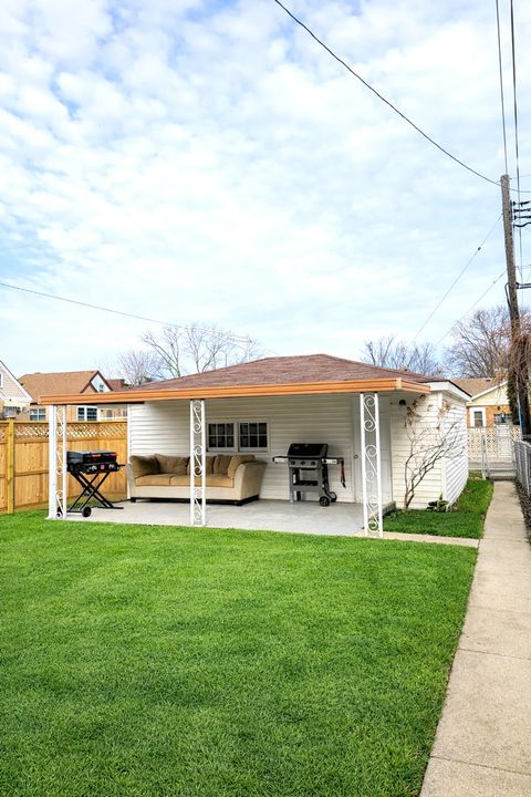 Tiny photo for 6356 W Giddings Street, Chicago, IL 60630 (MLS # 12574335)