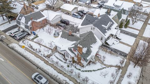 Tiny photo for 1820 Jenkinson Court, Waukegan, IL 60085 (MLS # 12531146)