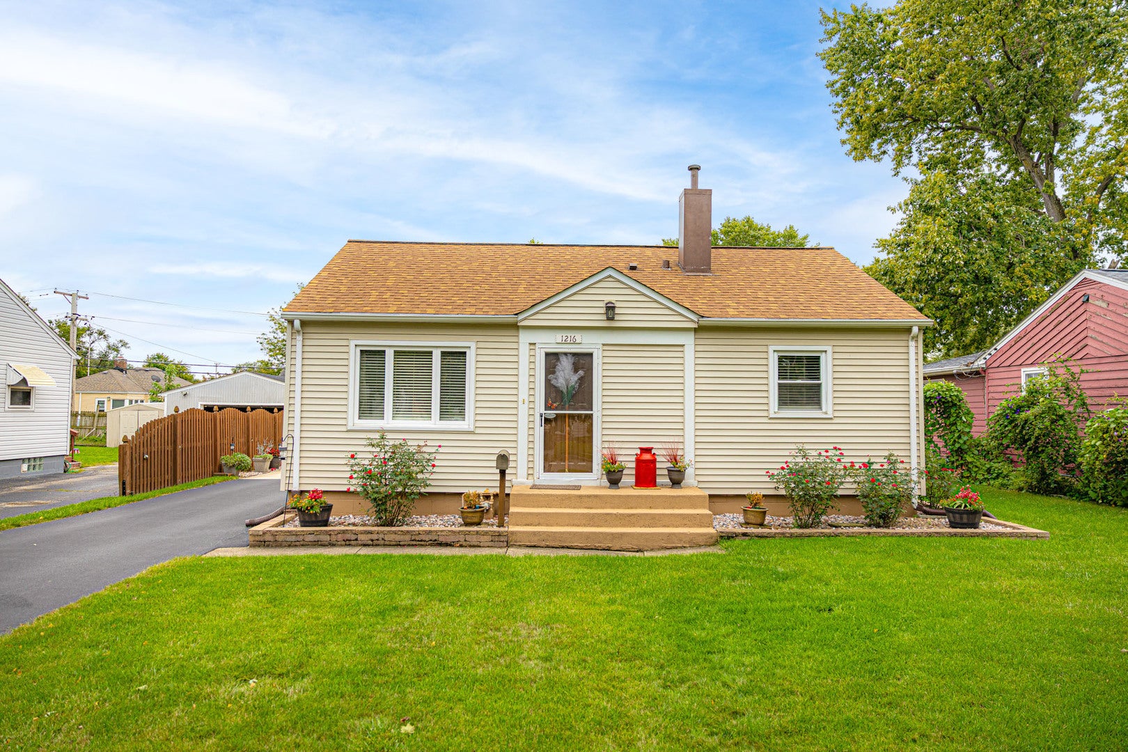 1216 John Street