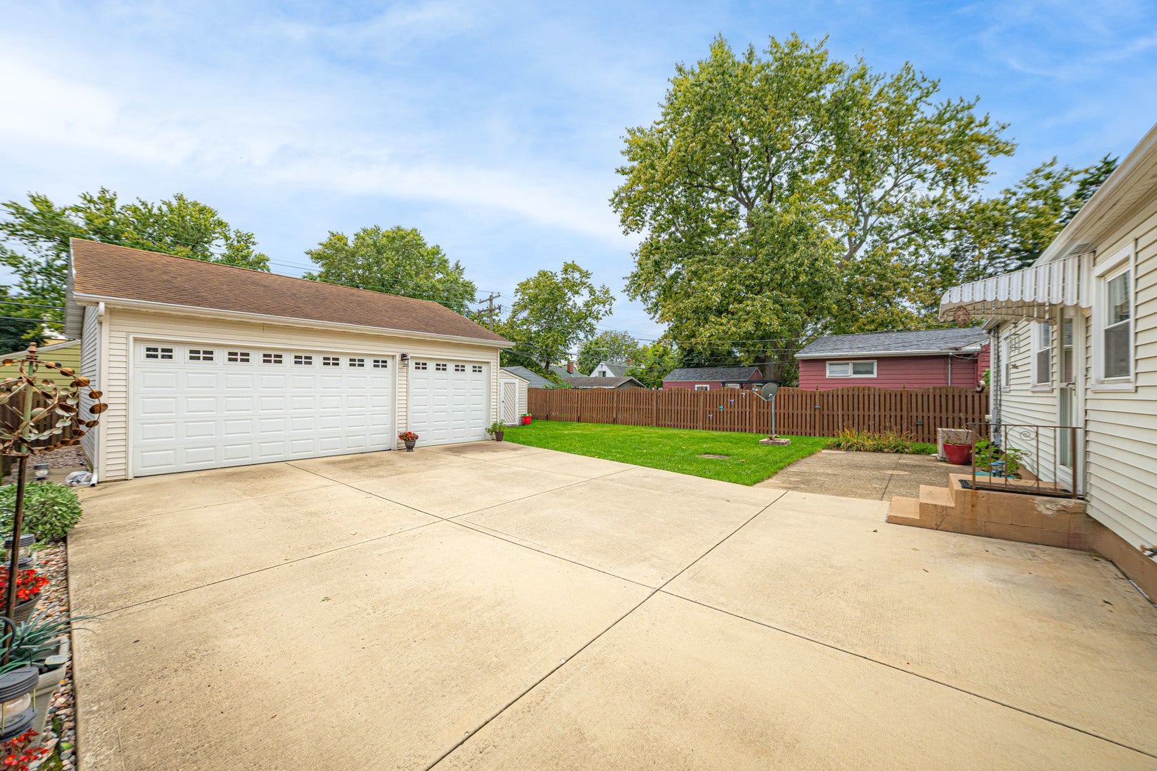 1216 John Street