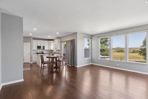 Tiny photo for 197 E Old Mill Trail, Antioch, IL 60002 (MLS # 12486164)