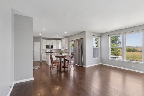 Tiny photo for 197 E Old Mill Trail, Antioch, IL 60002 (MLS # 12486164)