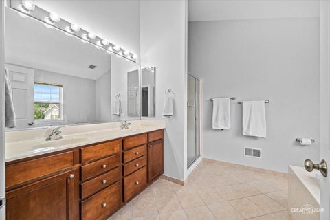 Tiny photo for 1123 Pine Valley Court, Elgin, IL 60124 (MLS # 12737789)