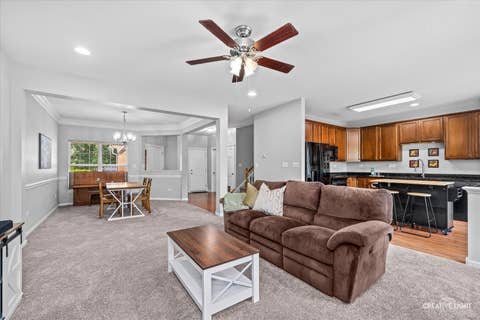 Tiny photo for 1123 Pine Valley Court, Elgin, IL 60124 (MLS # 12737789)
