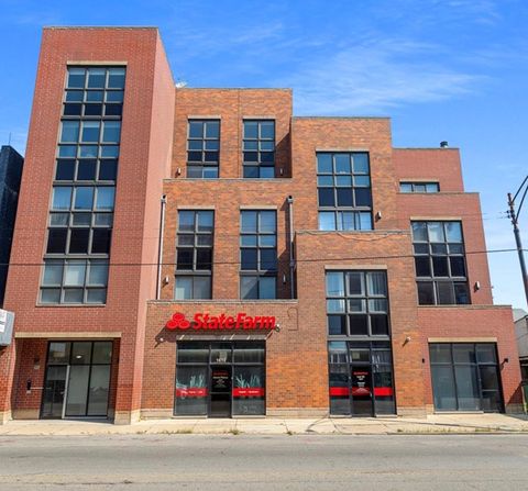 1610 W Grand Avenue 2C Chicago IL 60622