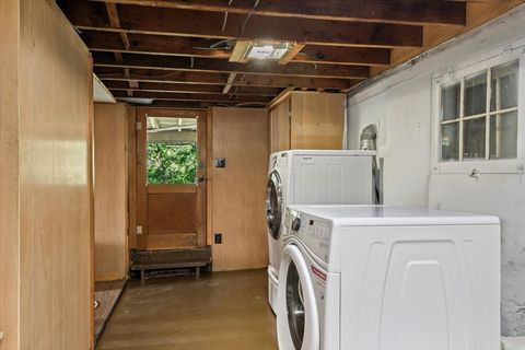 Tiny photo for 2016 Grove Lane, Cary, IL 60013 (MLS # 12406788)