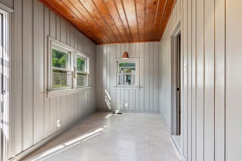 Tiny photo for 2016 Grove Lane, Cary, IL 60013 (MLS # 12406788)
