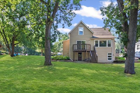 Tiny photo for 2016 Grove Lane, Cary, IL 60013 (MLS # 12406788)