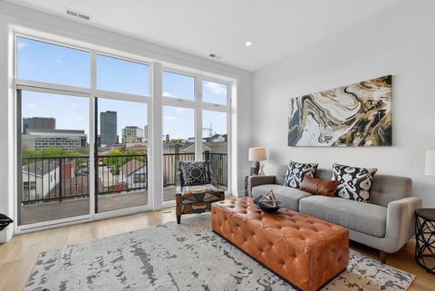 Tiny photo for 1347 W Grand Avenue #4S, Chicago, IL 60642 (MLS # 12646777)